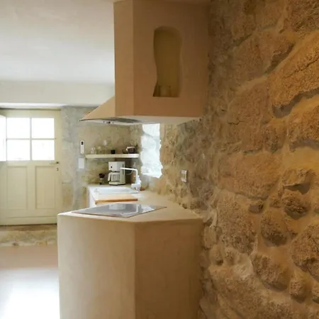 Charming Douro Valley Stone Apartment Coura (Vila Real)