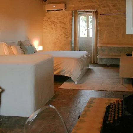 Charming Douro Valley Stone * Coura (Vila Real)