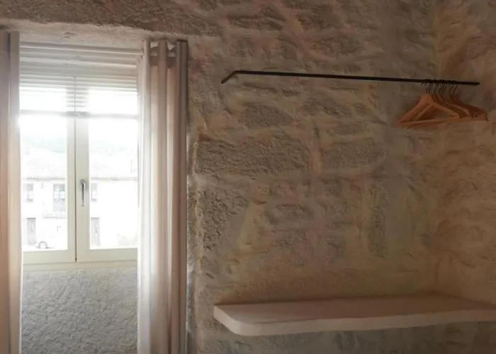 Charming Douro Valley Stone * Coura (Vila Real)